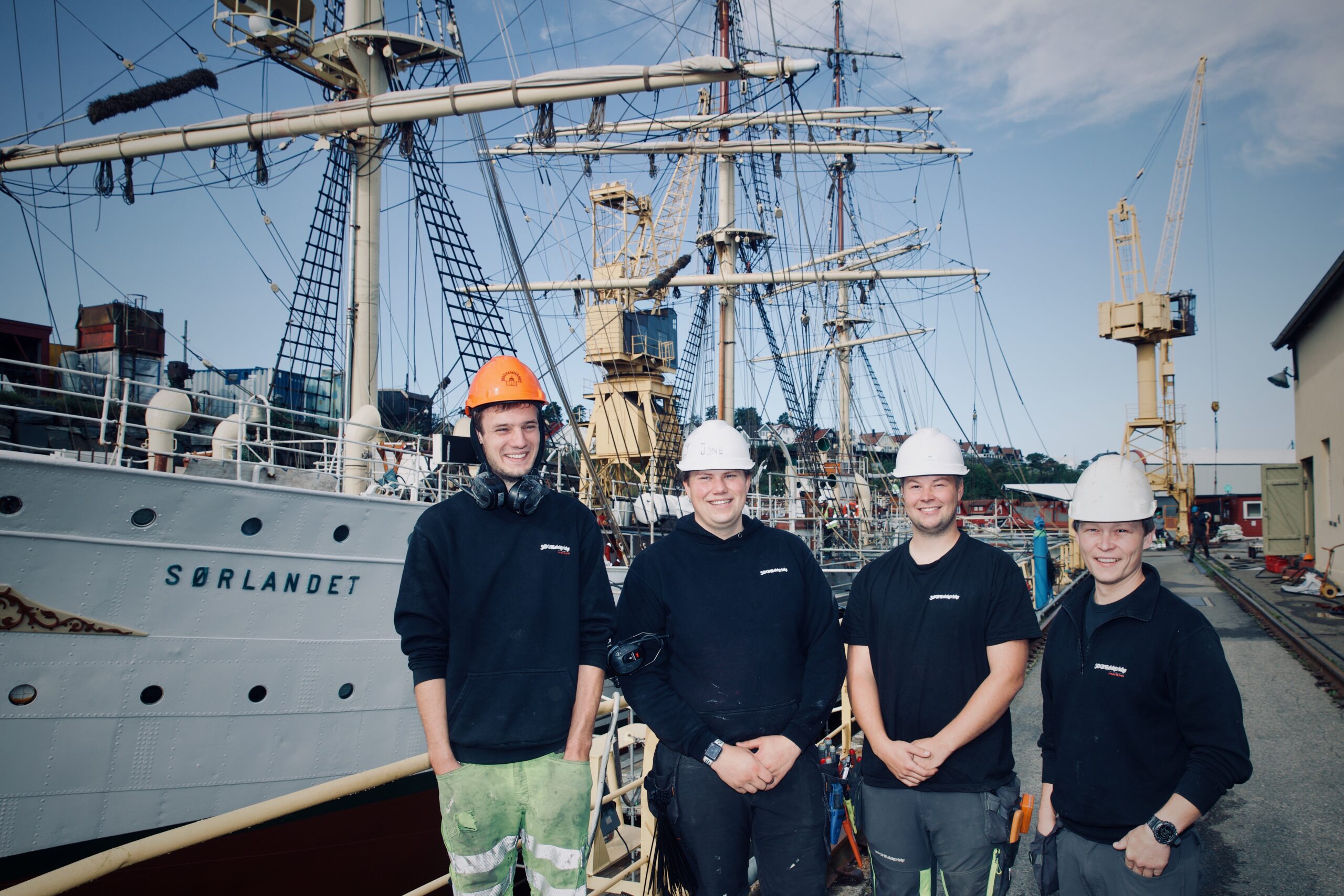 Teamet foran Sørlandet i havn